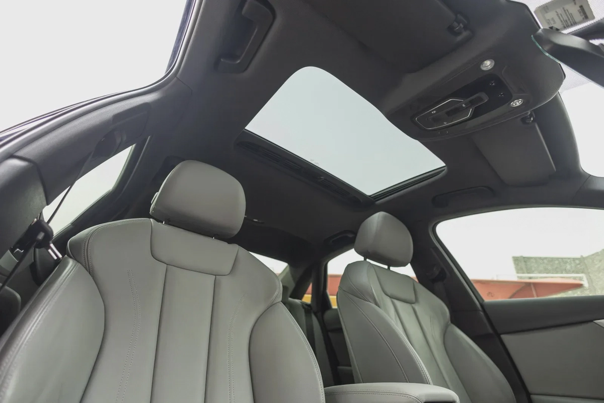 Audi A4 2023-3-3