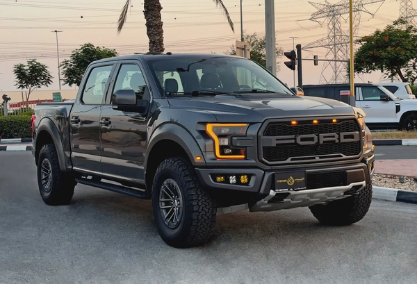 2020 Ford F150 Raptor, GCC Specifications (Complete Service History)