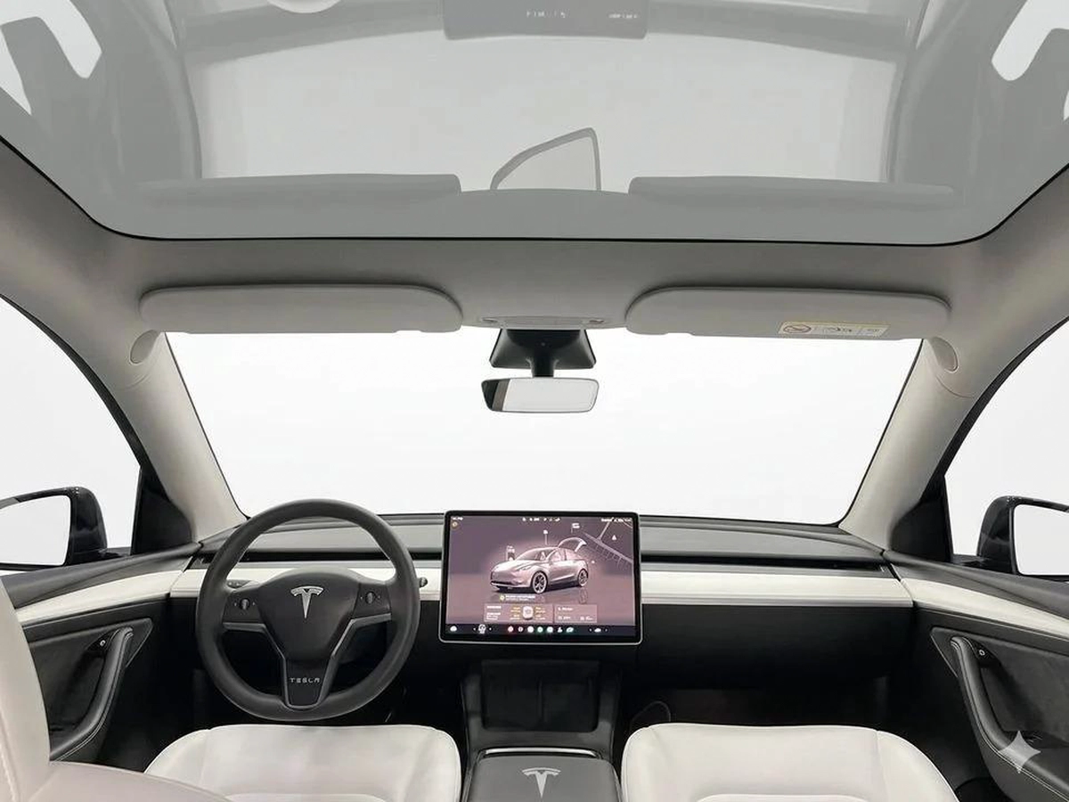 Tesla Model Y LONG RANGE AWD GCC SPECIFICATION -TESLA CENTRE DUBAI