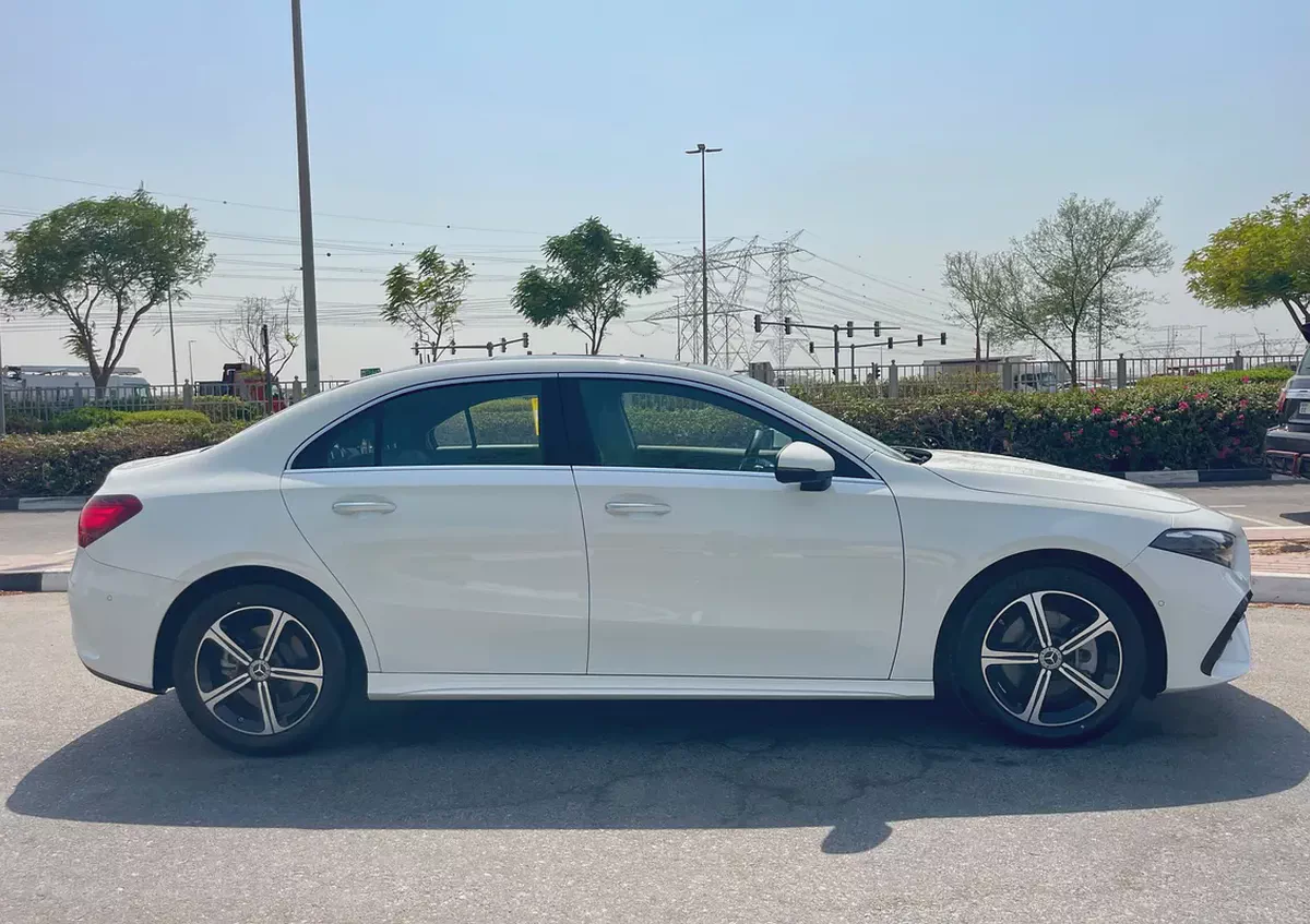 Mercedes-Benz A-Class A 200 2025 - Chinese Specs - Luxury Compact Sedan-6-6