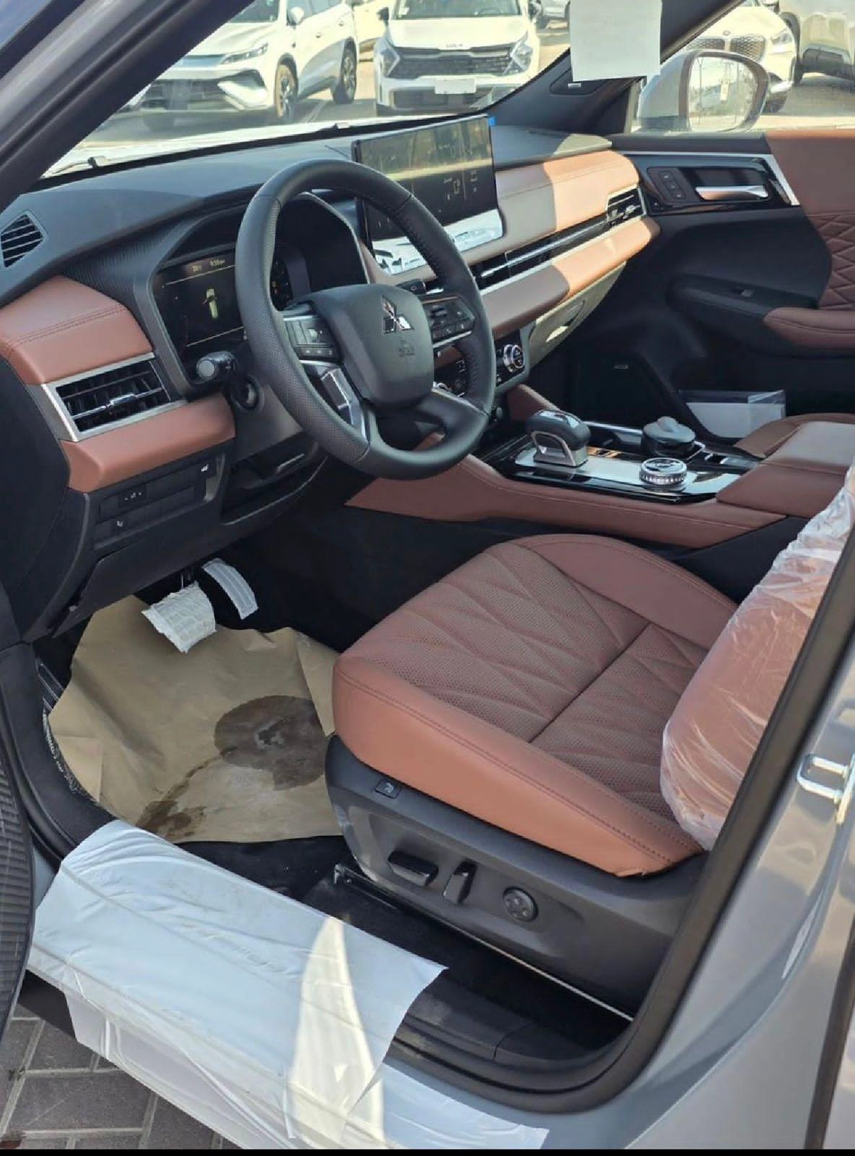 MITSUBISHI OUTLANDER P LINE-5-5