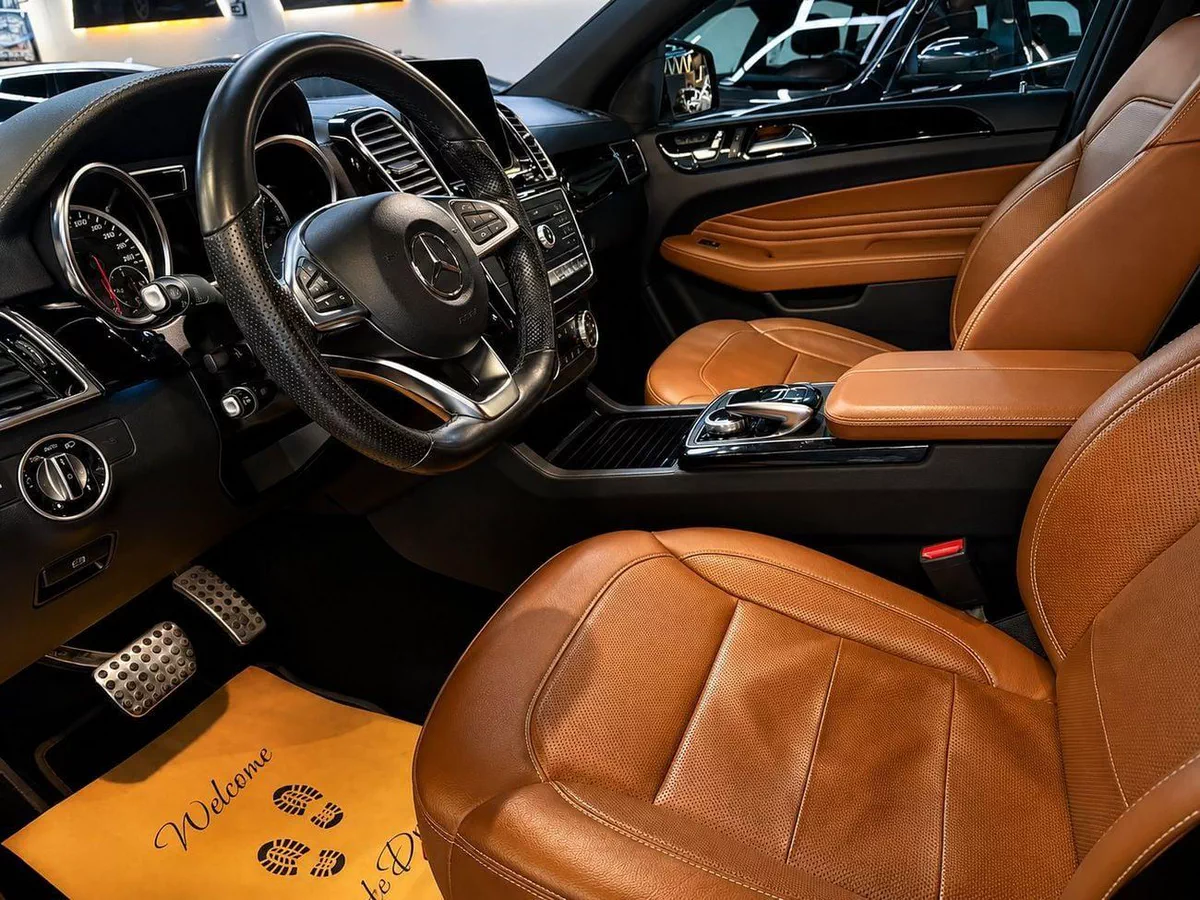 Mercedes Benz GLE43 AMG STANDARD-6-0