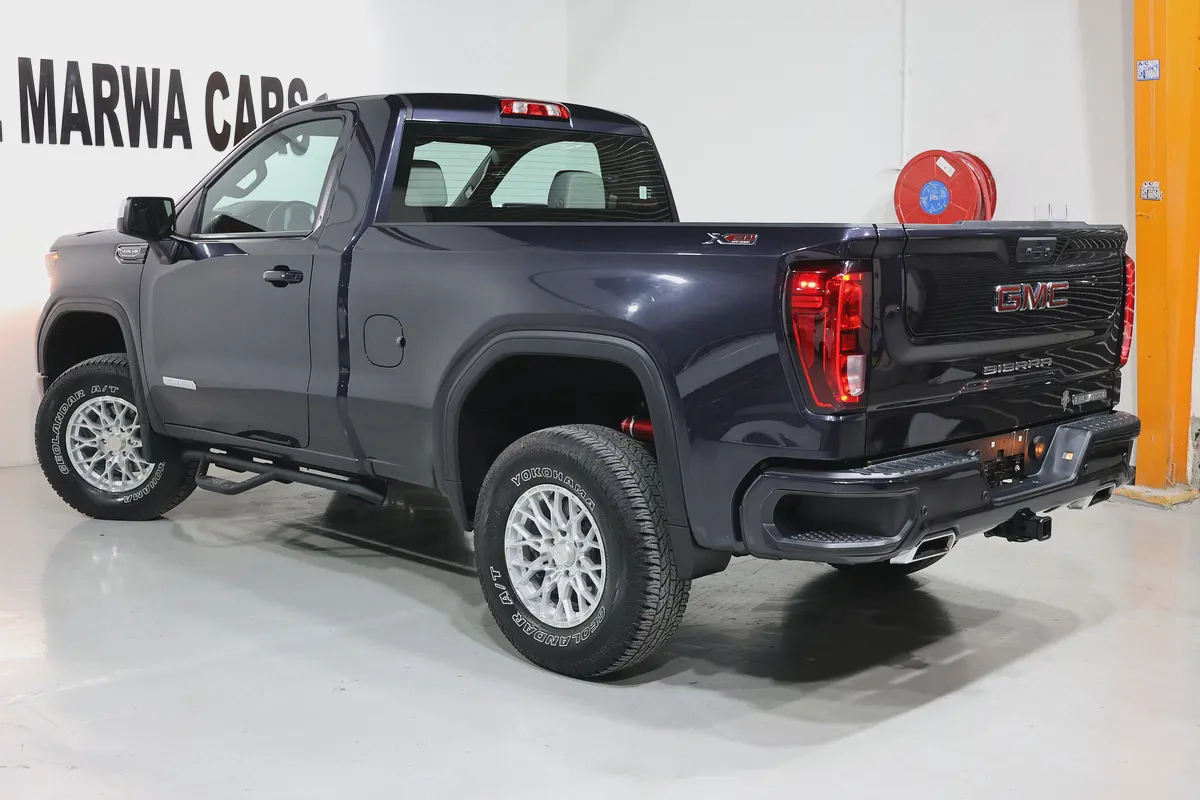 Brand New 2024 GMC Sierra 1500 Elevation | GCC Specs | Zero KM-2-2