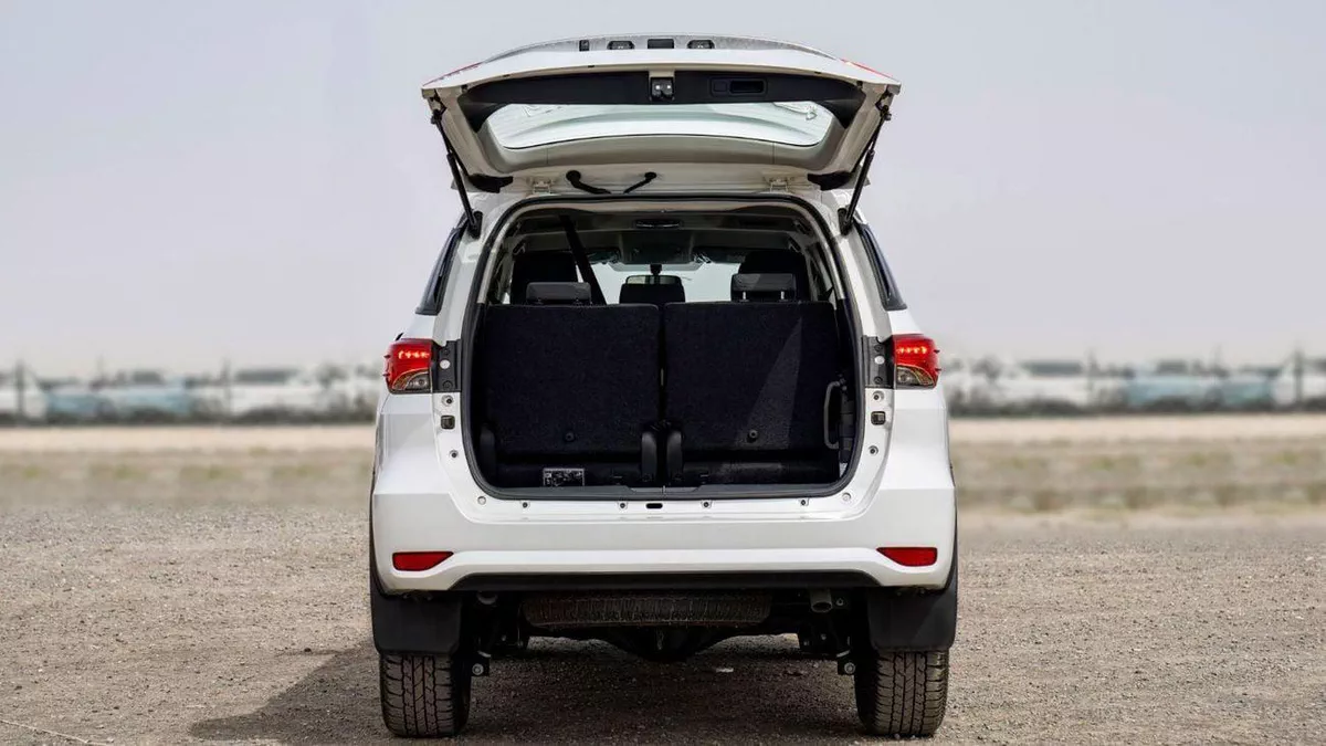 Toyota Fortuner EXR 2.4 diesel-6-0