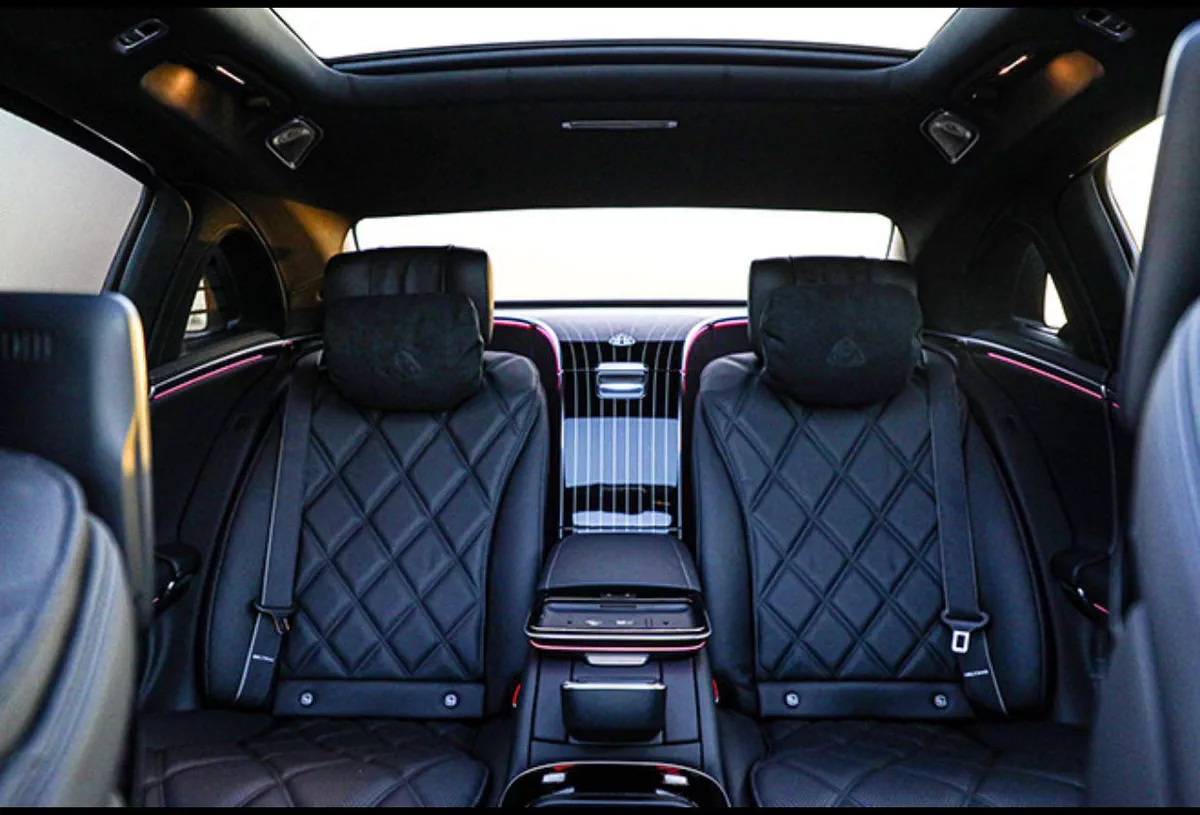 2022 Mercedes-Benz S600 Maybach Brown Sedan-8-8