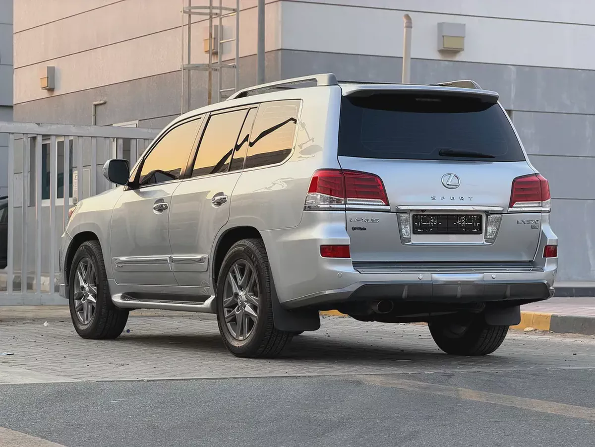 2010 Lexus LX 570 Sport GCC Specs-15-15