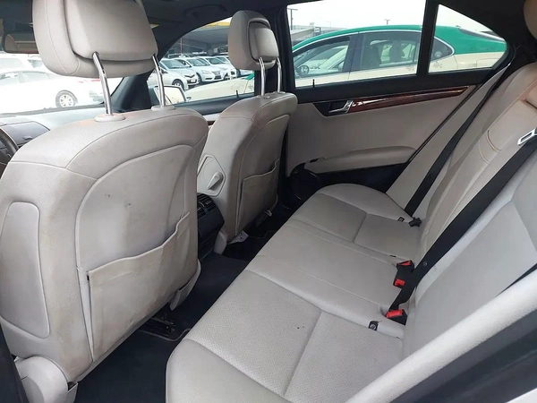 Mercedes-Benz C-Class C300 2011 | Japanese Specs | Pristine Condition