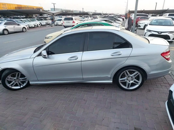 Mercedes-Benz C-Class C300 2011 | Japanese Specs | Pristine Condition