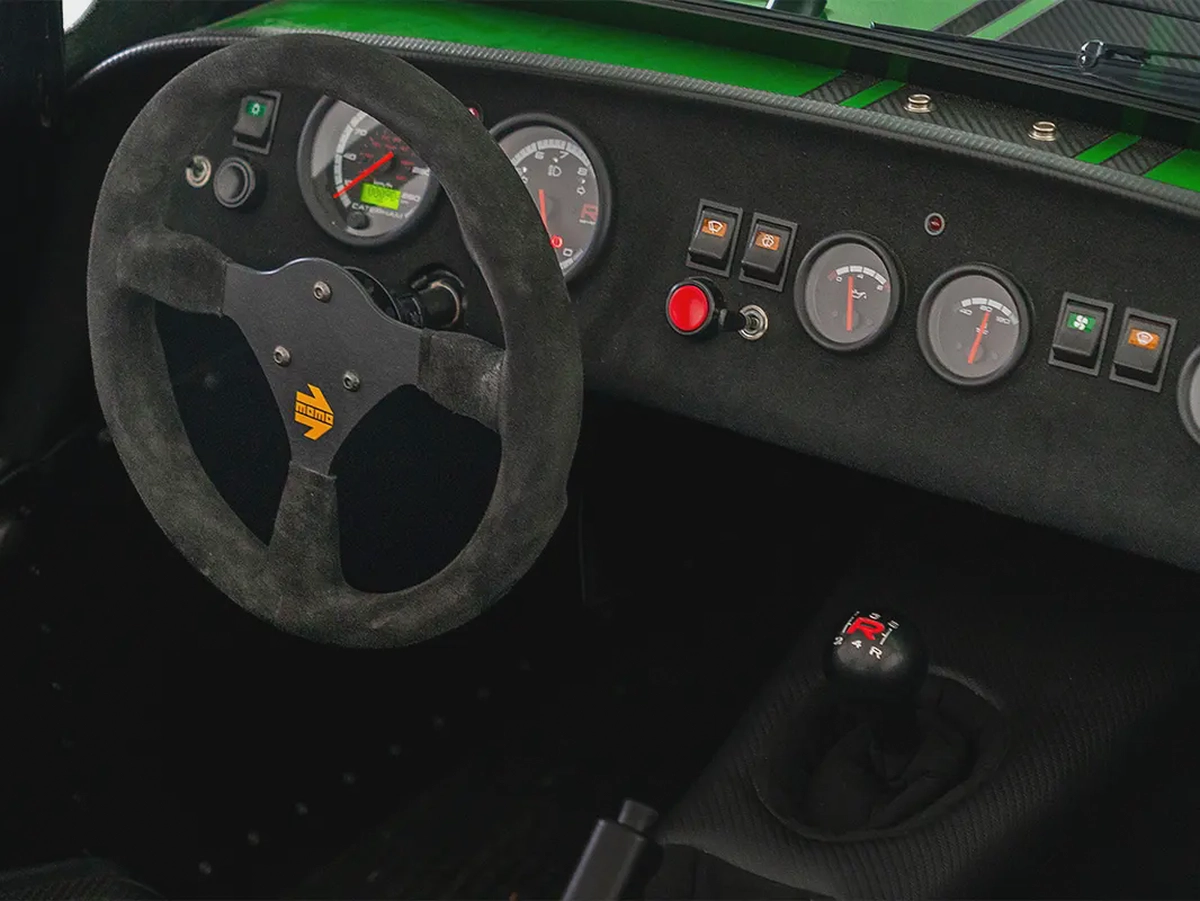 Cash: 249,000 AED | Caterham 340R / Bespoke High Option Order / Caterham Warranty-5-5