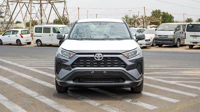 Toyota RAV4 LE 2×4-1