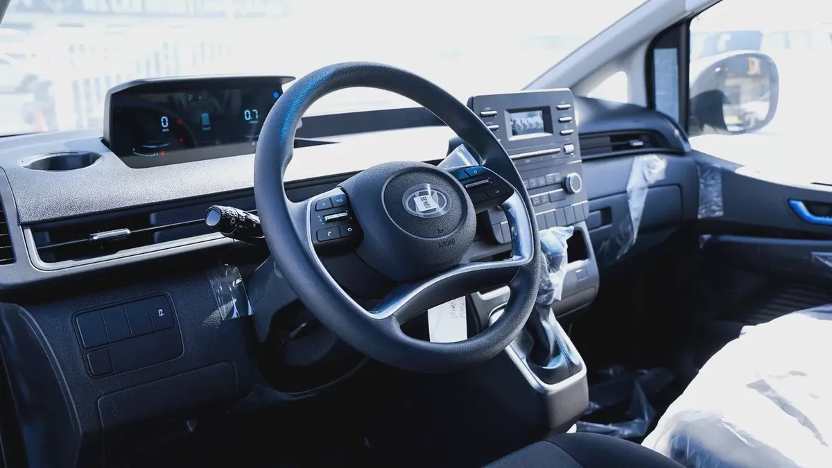 2026 Hyundai Staria Comfort | GCC Specs | Brand New-8-8