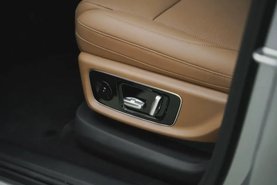 2025 LI AUTO L9 ULTRA 6 SEATER-10