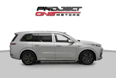 2025 LI AUTO L9 ULTRA 6 SEATER-15