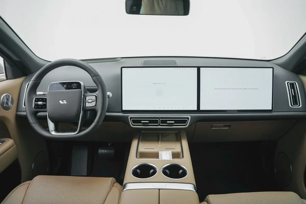 2025 LI AUTO L9 ULTRA 6 SEATER