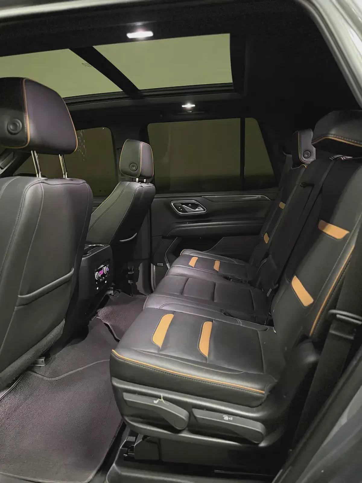 GMC Sierra AT4 2022 | Full Option | Al Ghandi | Warranty & Service Contract-6-6