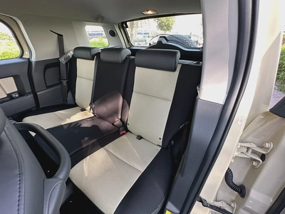 Toyota FJ Cruiser final Edition 06/1000 GCC Al futtaim-6