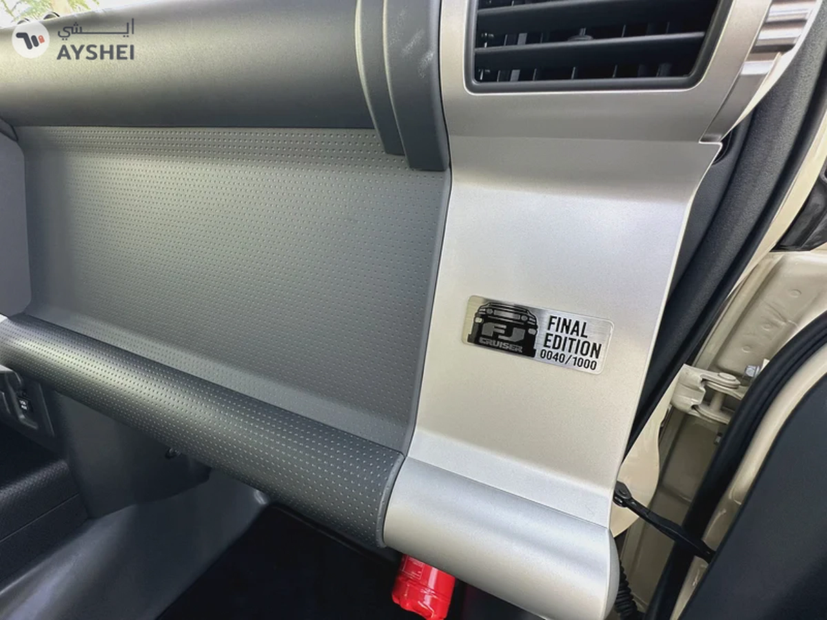 Toyota FJ Cruiser final Edition 06/1000 GCC Al futtaim-8-8