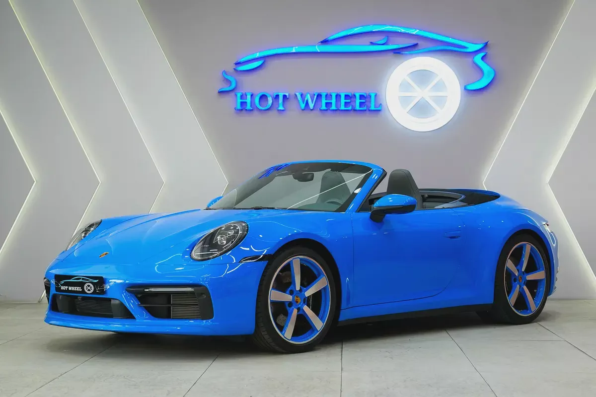2024 - Porsche 911 Carrera with warranty for 499,000.00 AED