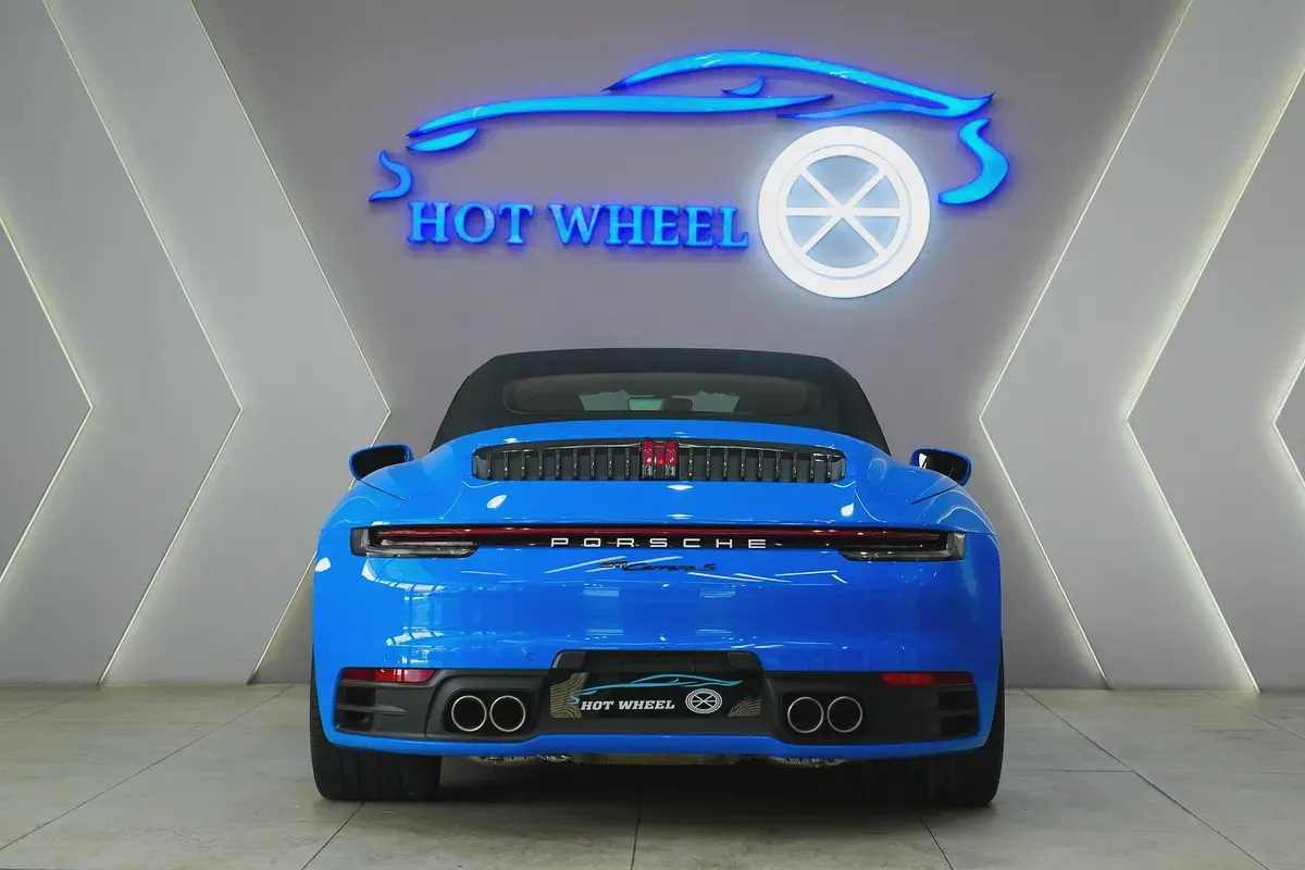 2024 - Porsche 911 Carrera with warranty for 499,000.00 AED-3-3