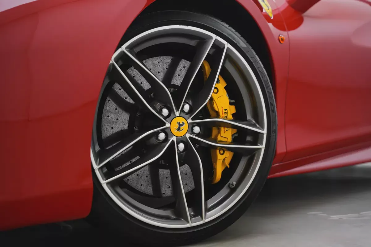 2018 Ferrari 488 GTB Standard | GCC Specs-5-5