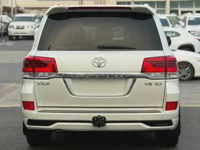 لاند كرورز VXR5.7Pristine Toyota Land Cruiser VXR 2017 | GCC Specs | Top Option-11