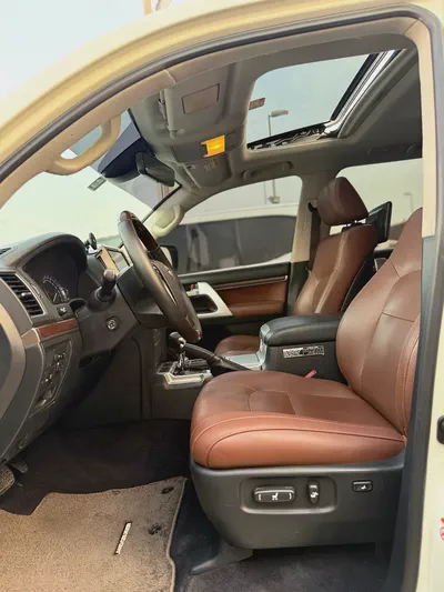 لاند كرورز VXR5.7Pristine Toyota Land Cruiser VXR 2017 | GCC Specs | Top Option-13