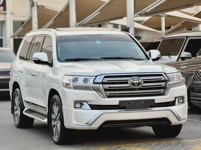 لاند كرورز VXR5.7Pristine Toyota Land Cruiser VXR 2017 | GCC Specs | Top Option-1