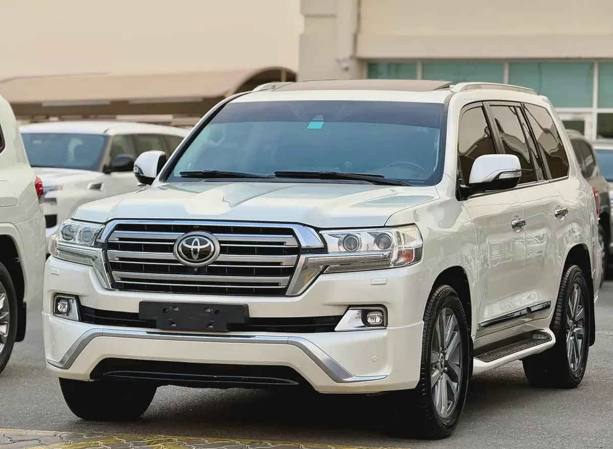 لاند كرورز VXR5.7Pristine Toyota Land Cruiser VXR 2017 | GCC Specs | Top Option-3-3