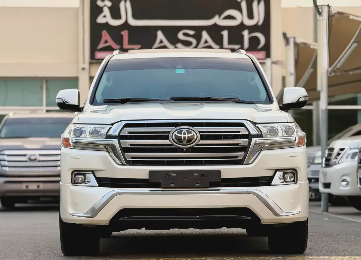 لاند كرورز VXR5.7Pristine Toyota Land Cruiser VXR 2017 | GCC Specs | Top Option-5-5