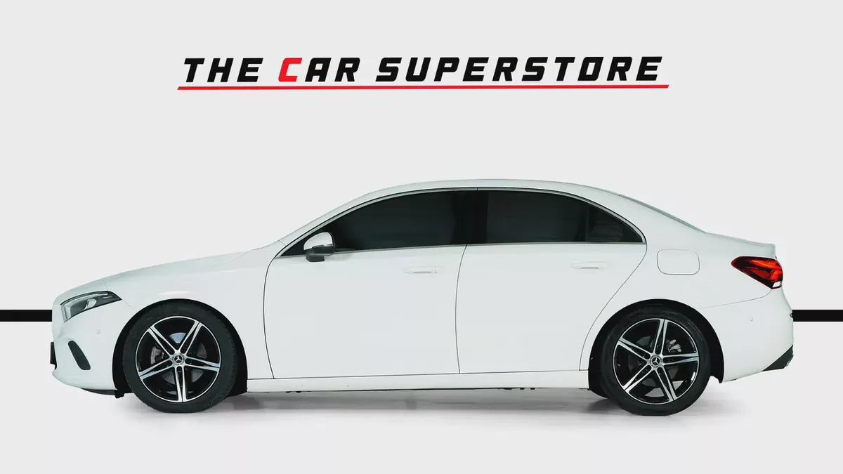 Mercedes A200-GCC-low mileage-well maintained-warranty available-4-4
