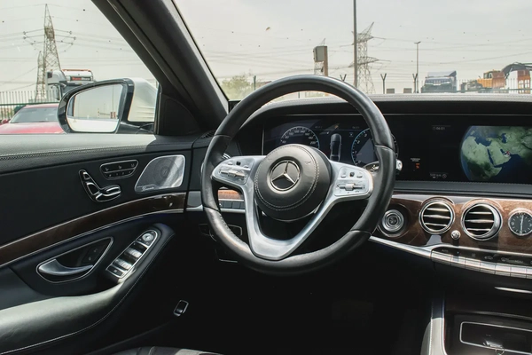 2018 - MERCEDES BENZ S400 - JAPAN IMPORT - ONLY 50,000 KM DONE