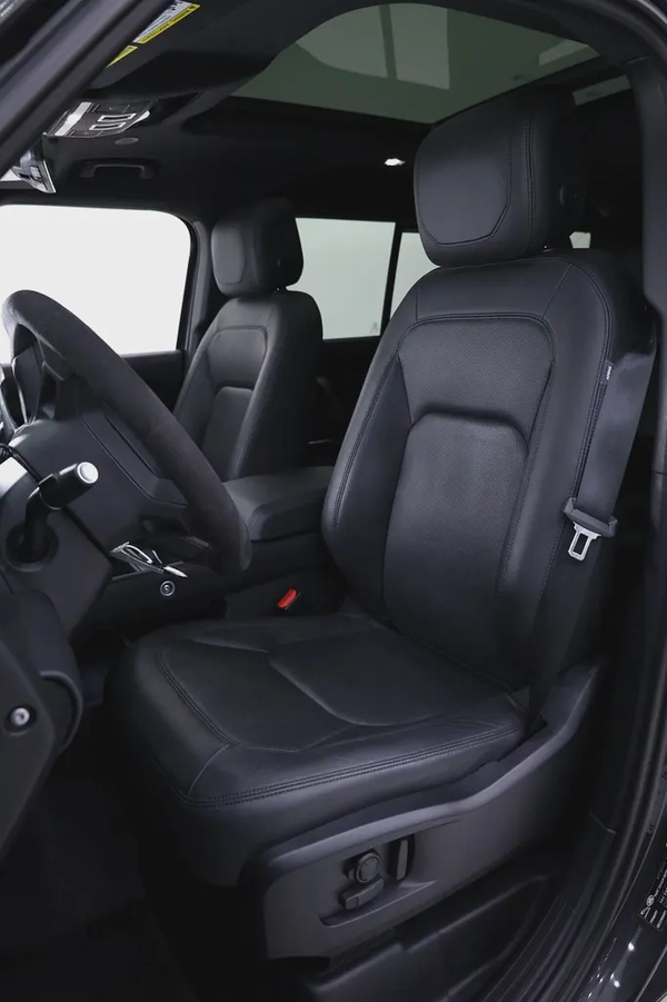 DEFENDER 110 V8 EDITION P525 + FULL PPF + WARRANTY TILL 2028 WITH GE
