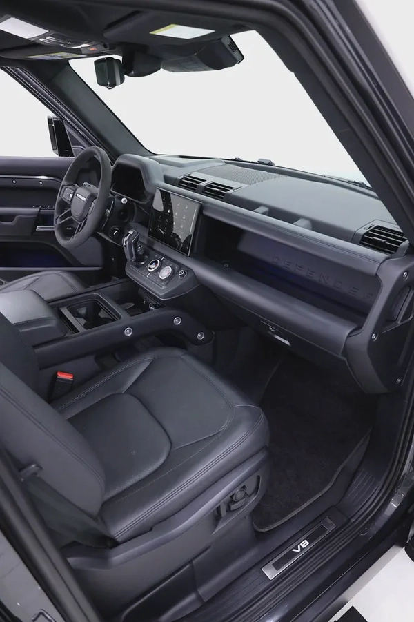 DEFENDER 110 V8 EDITION P525 + FULL PPF + WARRANTY TILL 2028 WITH GE