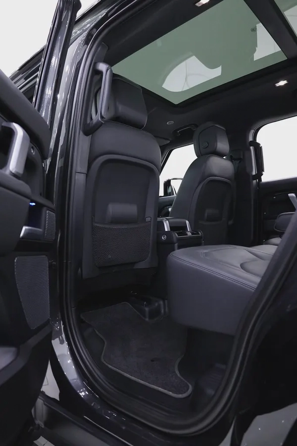 DEFENDER 110 V8 EDITION P525 + FULL PPF + WARRANTY TILL 2028 WITH GE