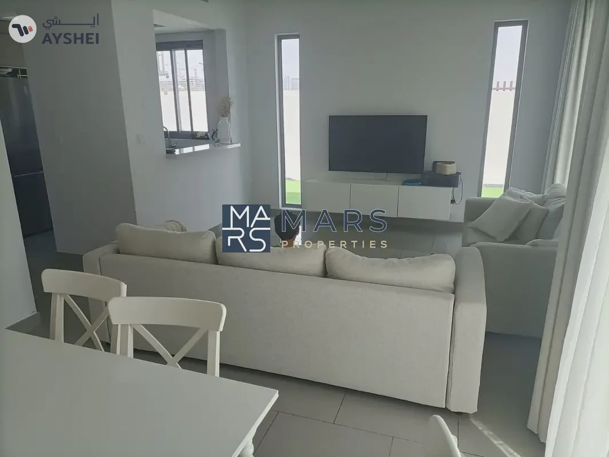 Corner Villa Ready To Move With Big Plot Size