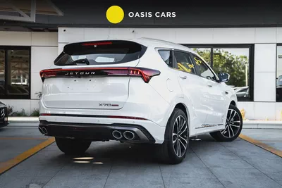 Jetour X70 Plus Luxury 2024 Low Mileage GCC Specs Full Service History 1.6L Turbo 4 Cylinders-5