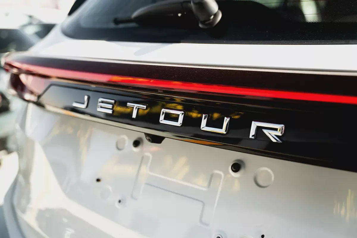 Jetour X70 Plus Luxury 2024 Low Mileage GCC Specs Full Service History 1.6L Turbo 4 Cylinders-4-4