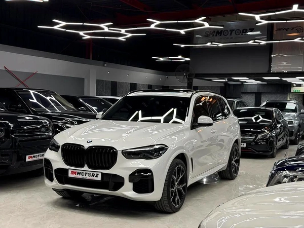 BMW Warranty 2027 or 200k | JUST Serviced (BMW) | Original Paint | GCC