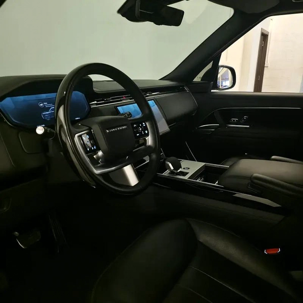 AED 7974 PM | RANGE ROVER VOGUE P550e AUTOBIOGRAPHY | 2024 | LOW KMS | 1 YEAR WARRANTY