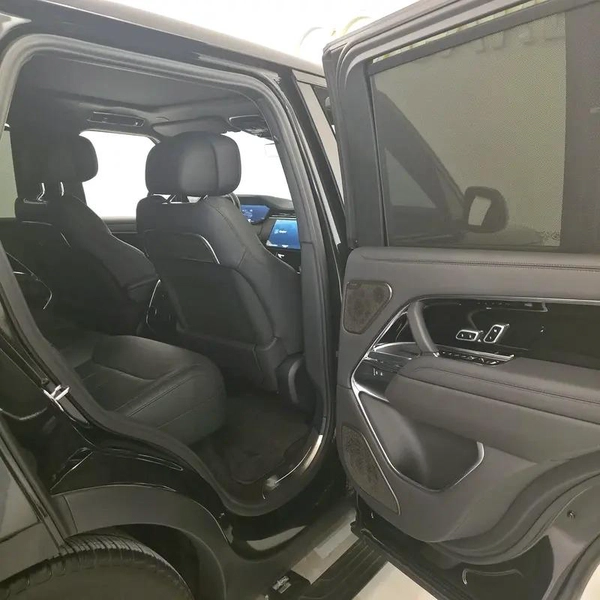 AED 7974 PM | RANGE ROVER VOGUE P550e AUTOBIOGRAPHY | 2024 | LOW KMS | 1 YEAR WARRANTY