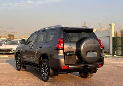 Toyota Prado TX-L 2022 Toyota Prado Full Option 4.0L V6 - AWD 4x4 GCC- Electric Seat - Rear CAM & Sensors - Cool B-4