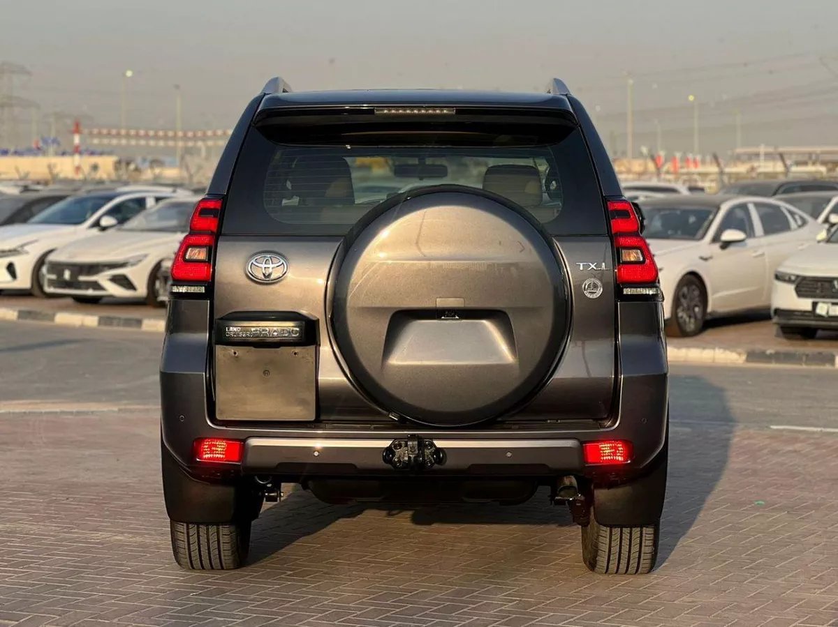 Toyota Prado TX-L 2022 Toyota Prado Full Option 4.0L V6 - AWD 4x4 GCC- Electric Seat - Rear CAM & Sensors - Cool B-5-0