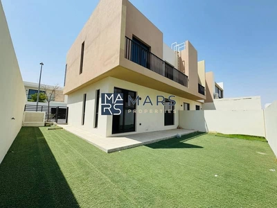A HIGHER QUALITY LIVING| END UNIT| FOR RENT IN NASMA RESIDENCE-1