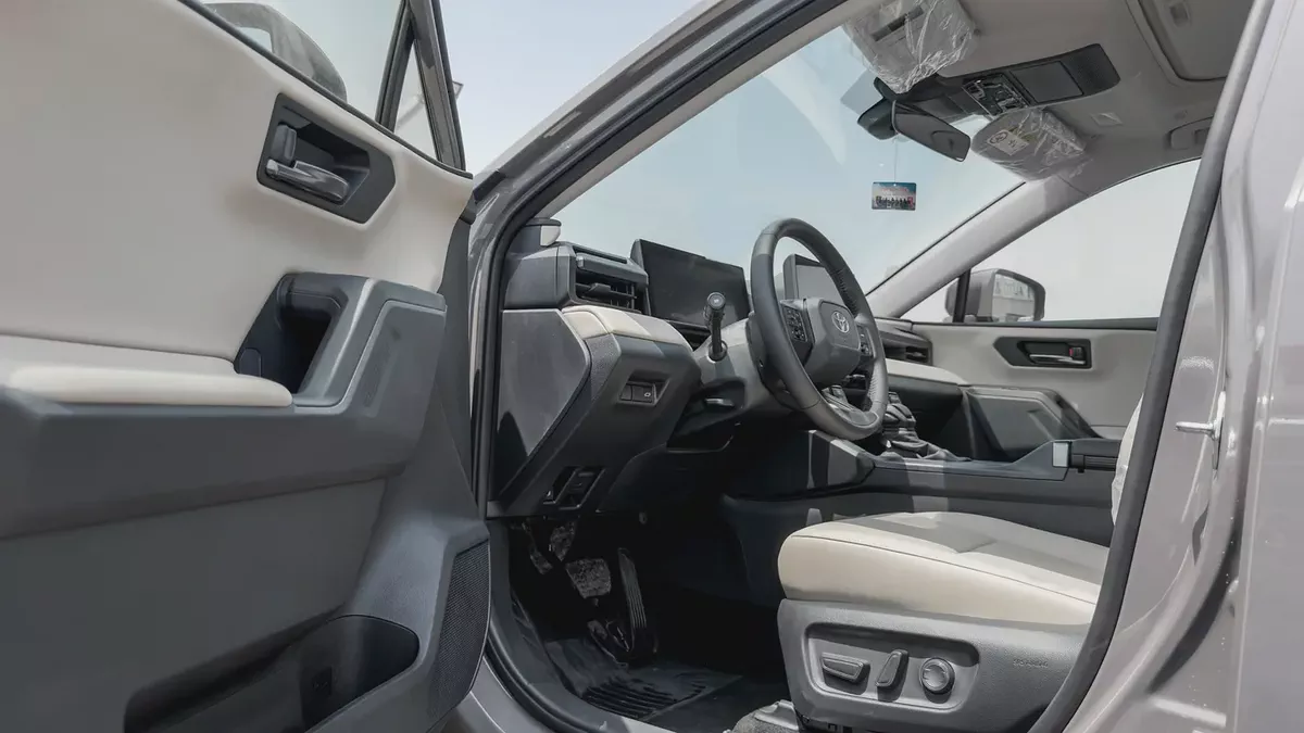2026 Toyota Rav4 Adventure 2.5L AT Hybrid (Gray-Beige)-10-10