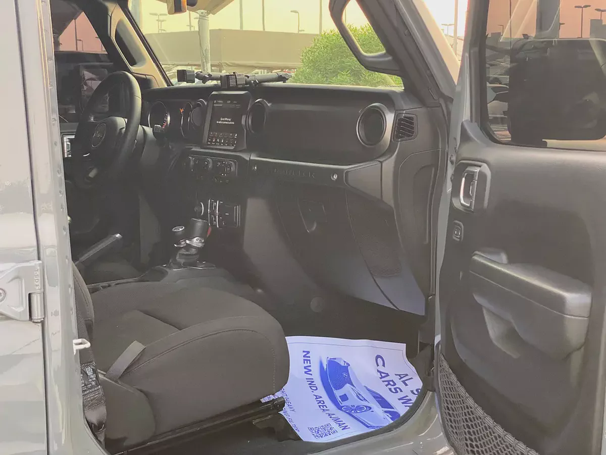 Jeep Wrangler Unlimited Sport 2023 GCC Specs-12-12