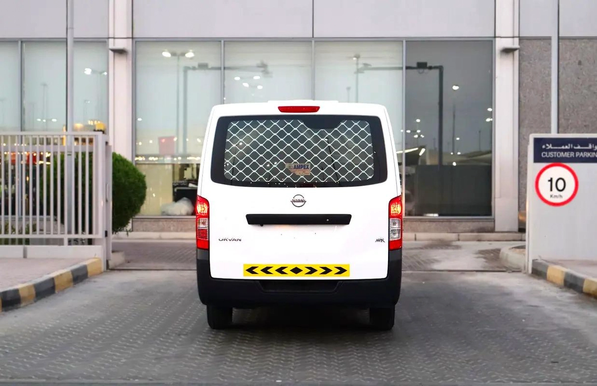 Nissan Urvan 2022 Model - GCC Specs-12-12