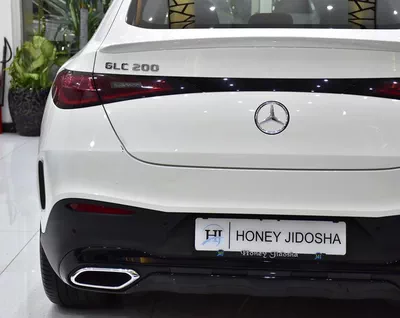 Mercedes Benz GLC200 4Matic ( 2025 Model ) in White Color GCC Specs-9