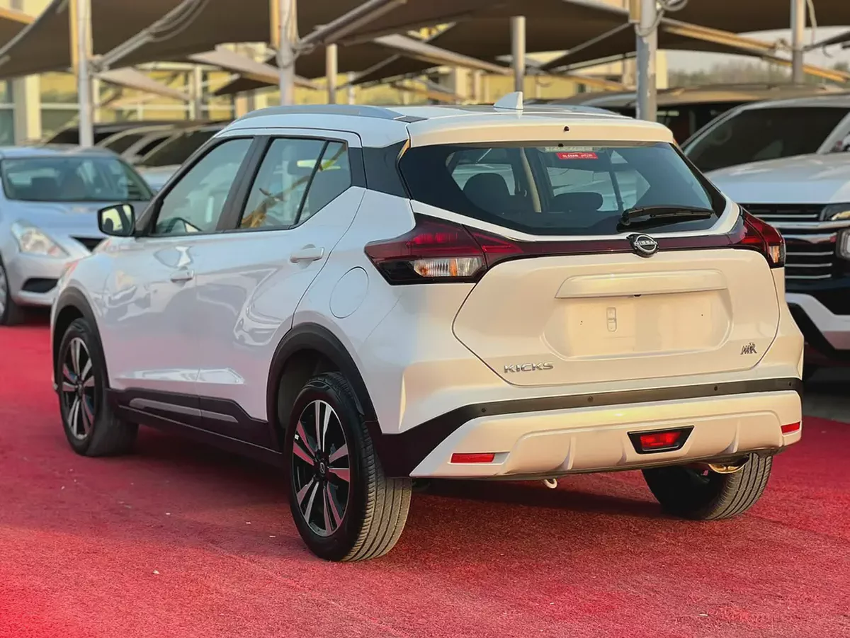 2024, Nissan Kicks, GCC, Orginal Paint, V4, 1.6 | Ref#1152-3-3