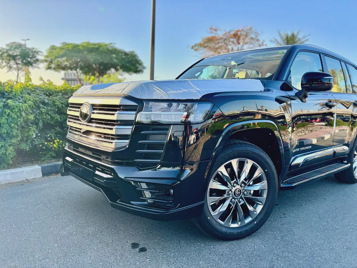 Toyota Land Cruiser GXRTWIN TURBO 3.5 L 2026 - GCC Specs - Brand New!