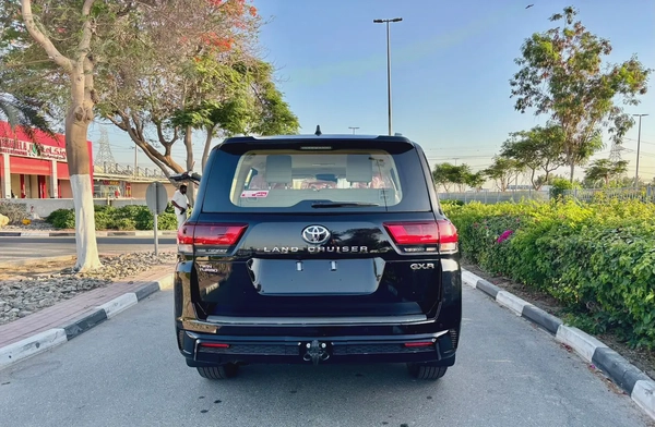 Toyota Land Cruiser GXRTWIN TURBO 3.5 L 2026 - GCC Specs - Brand New!